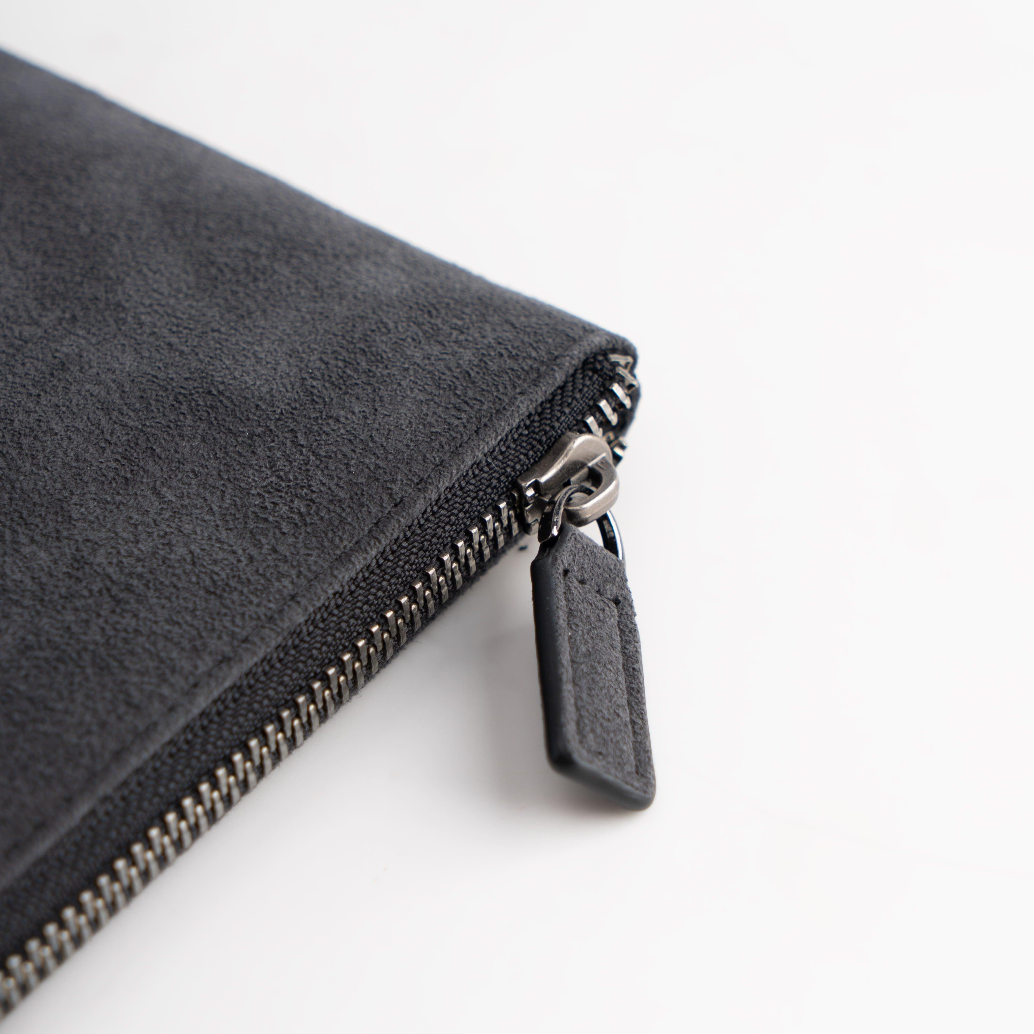 Alcantara Pouch